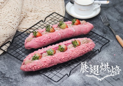 烘焙培訓(xùn)學(xué)校教你做同款奈雪の茶草莓魔法棒！